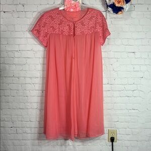 VTG Vanity Fair lace trim robe with Kiki high waist panty